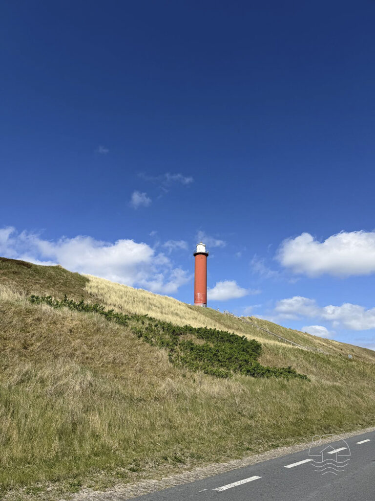 Vakantiawoning Knus aan Zee, vuurtoren op de dijk